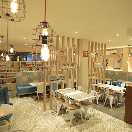 Laoag Parklane Hotel 외부 사진